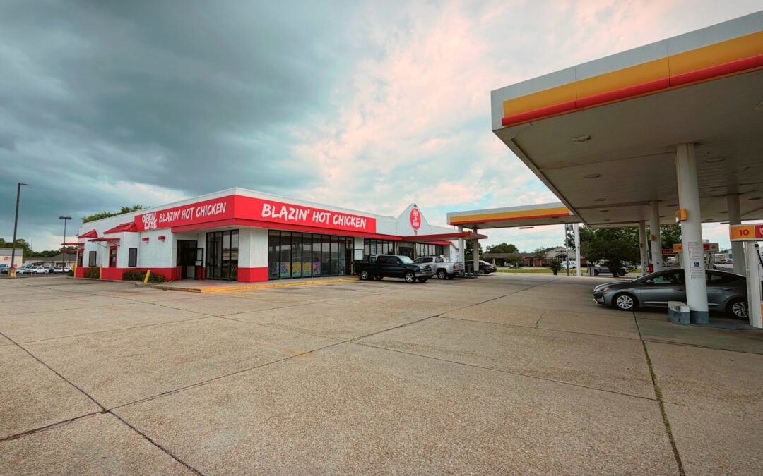 Blazin’ Hot Chicken Coming Soon to Broussard